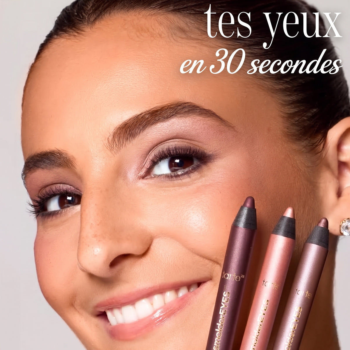 Le stick ombre et liner, un regard en trente secondes